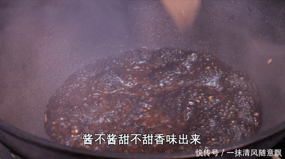  制作|薄脆的冰花煎饺，制作出“冰花”只需要1碗“水”！比煎饺还好吃