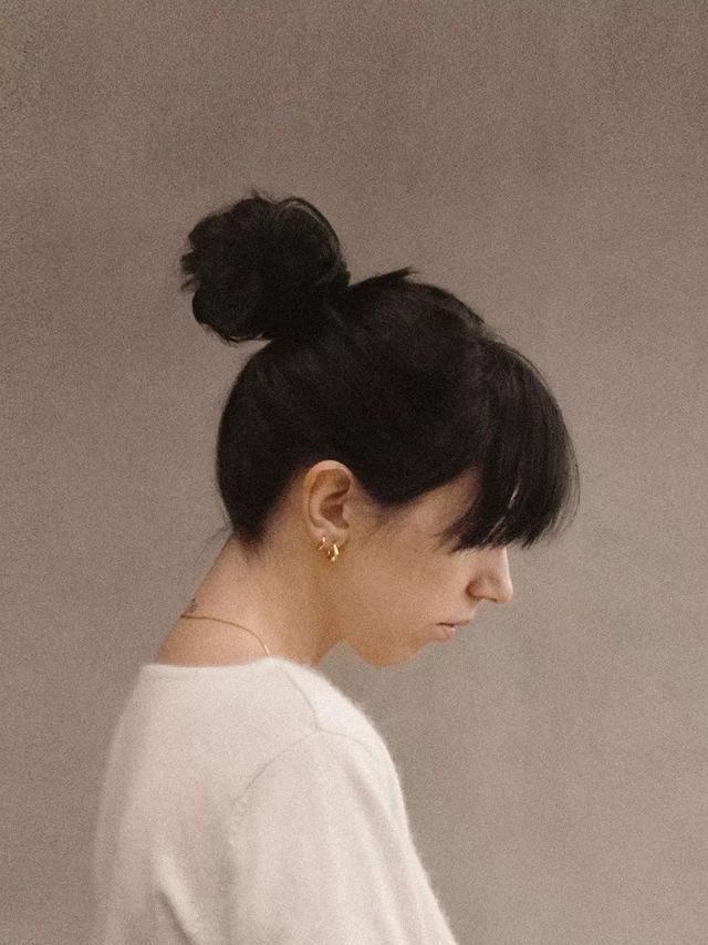 时髦|不符合“时髦”的审美定义,吉娜为什么能成为新晋流量