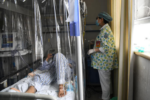  毕业|22岁的阳光男孩不幸离世，和同学们拍一张毕业照的愿望终未实现