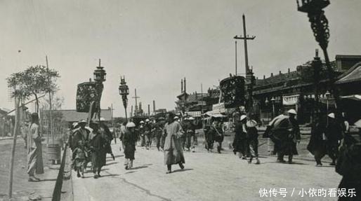 优雅|罕见的清朝老照片!图五的女子气质优雅,是难得一见的大美女!