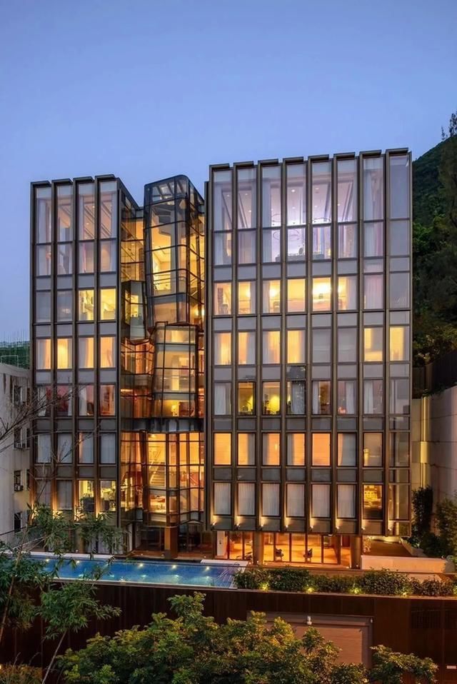 老公|她嫁百亿老公住8层豪宅,生了3个娃样子竟能保持30年不变