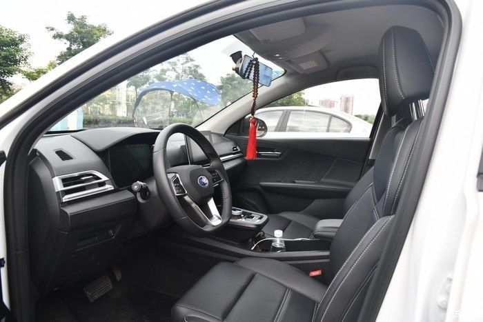  周末|周末和比亚迪e3一起，带孩子们出去玩儿！