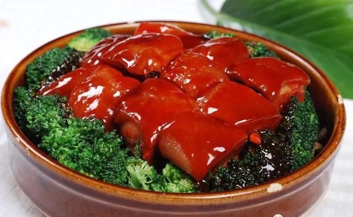 红烧肉|厨师长教你：“毛氏红烧肉与梅菜扣肉”的商用做法，味道醇厚