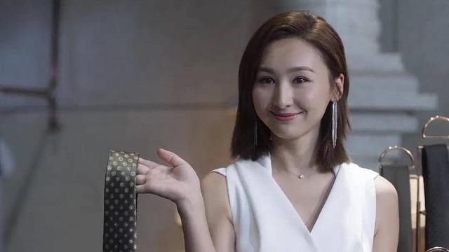  时常|海王的爱泛滥如灾，时常为其收拾烂摊子的赵静语，为什么不离开？