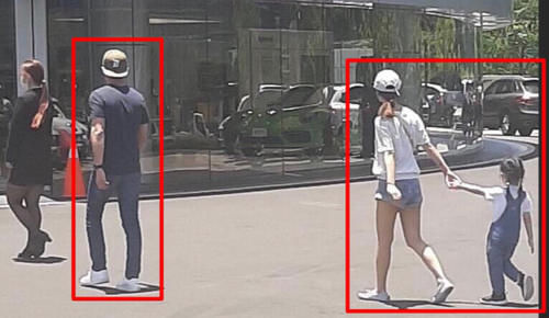  电影|贾静雯等众明星家庭包场看电影，霍建华独自现身未带妻女显落寞