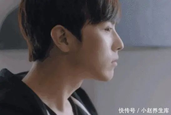 喝啤酒|喝啤酒后,多长时间去“排尿”,说明肾脏比较强吗?