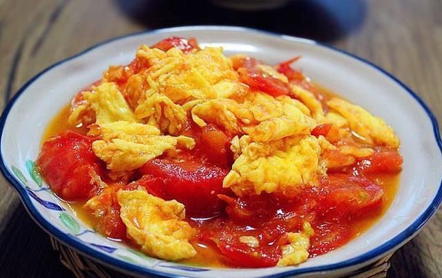 鸡蛋|西红柿炒蛋是先炒西红柿还是先炒蛋？都不对！这么做才最正确！