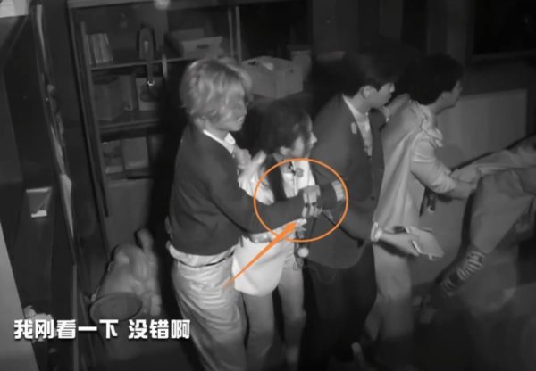  比不上|密逃三个小细节证明：邓伦真的比不上黄明昊！