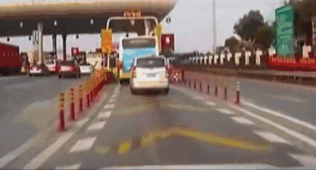 ETC|【拍案】第192次，他“蹭”车逃ETC收费，没过…