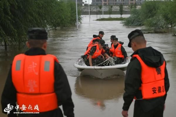 武警阜阳支队|【防汛救灾第一线】“洪水不退，决不撤离”