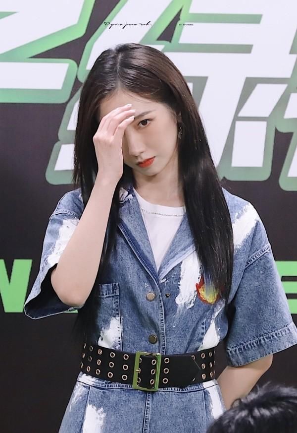  沉默|一线丨《炙热的我们》决赛夜火箭少女说再见，yamy受骂战影响变沉默