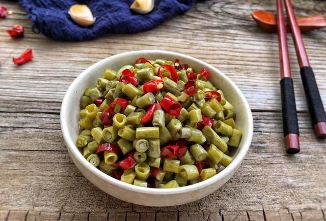 开胃|肉沫酸豆角是真正的米饭杀手,一次吃1斤都不够,酸爽开胃又下饭