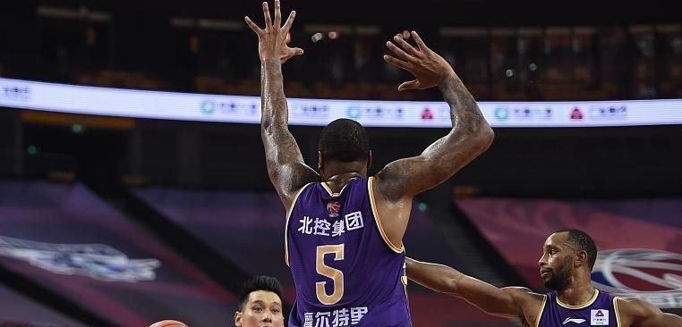  北控|林书豪创造个人新高得分！轻松击败北控男篮，正式锁定前三