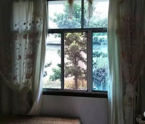 农村|去男友乡下老家,他说的茅草房原来是别墅,感觉自己赚翻了