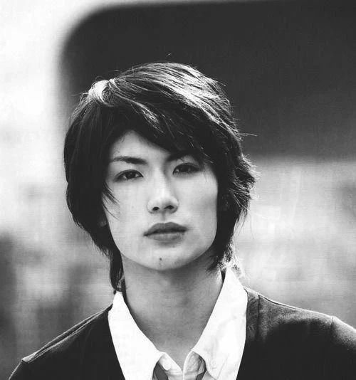  细数|7岁出道，30岁毫无征兆在家中自杀身亡，细数他带给我们的美好