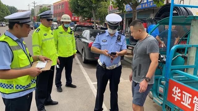 违停|诸城这些违停车辆被交警曝光