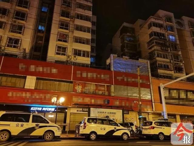  商住楼|深夜突发！柳邕路一商住楼男子不幸坠亡