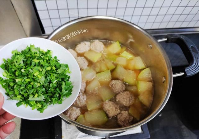  除湿|三伏天最该喝的汤就是这，可以帮助消暑和除湿，记得千万别去皮