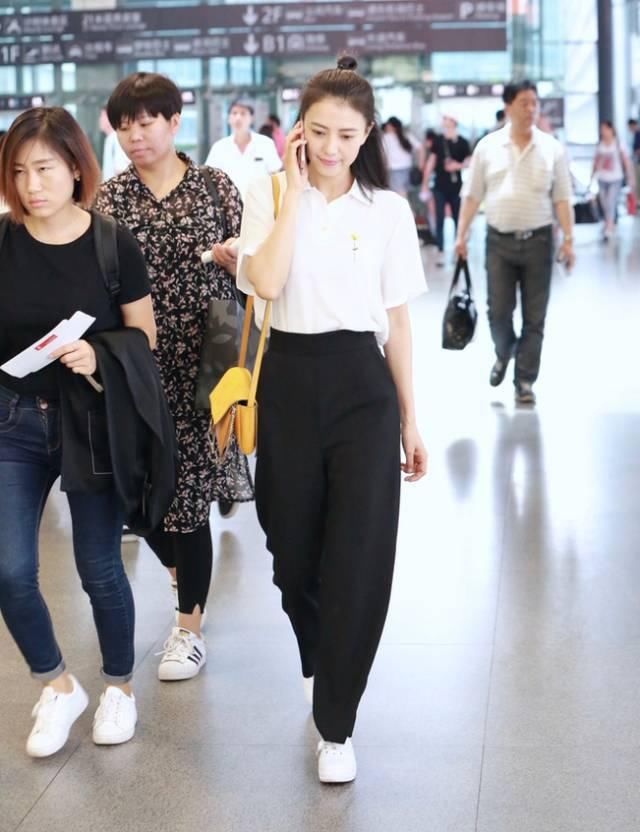 半丸子头|发型和衣服这样搭,让你从头美到脚!