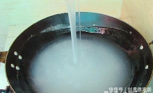  搅拌|想吃凉粉不用买了，掌握这个比例，在家也能做出嫩滑又劲道的凉粉