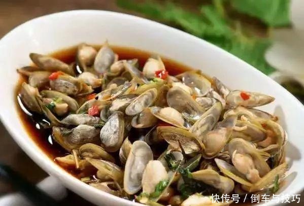 以将花蛤给|简单易做的葱油花蛤,味道非常的美味,做起来也是非常简单