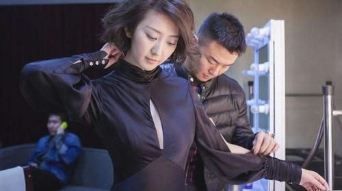  艾莉|唐一菲硬刚节目组后退赛，拒演回家的诱惑艾莉，逞英雄的下场？