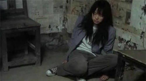 买家|女大学生被拐后，为何不选择逃跑？买家1句话，让她们想逃却不能