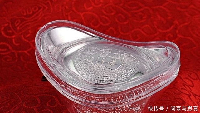 事业|10月将至，3生肖身边有喜兆降临，事业晋升收入翻倍，苦尽甘来