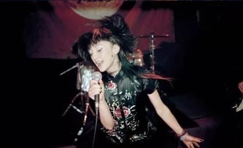 录制|周迅录制《乐队的夏天2》,当过驻唱歌手的她三个前男友都搞音乐