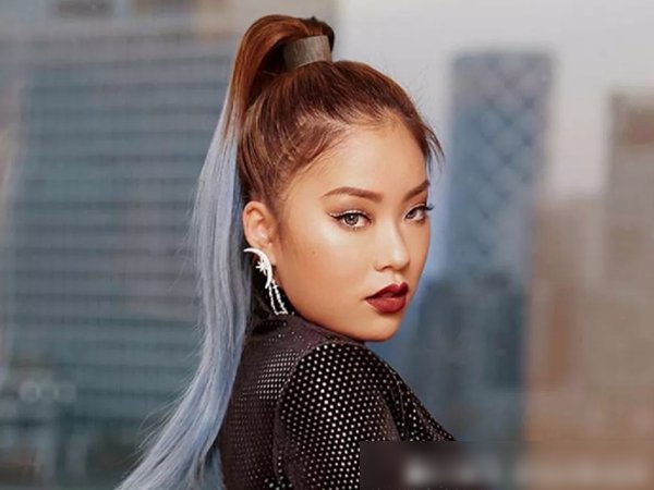  生子|创造101被淘汰的选手，吕小雨拍戏，王晴恋爱，而她已经结婚生子