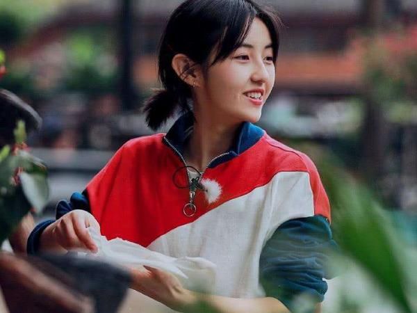  高考|向往：张子枫高考分刚被嘲，又曝出第五季换人，替换者还是她闺蜜