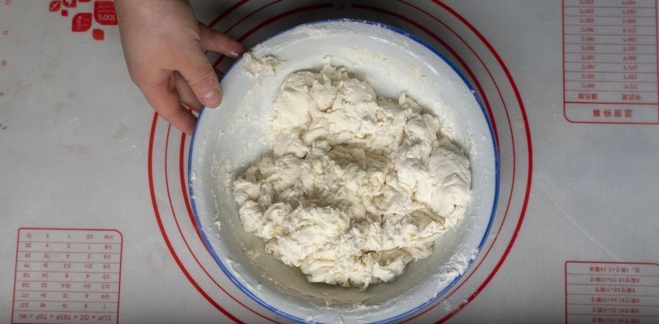 不用|家常烙饼最简单的做法,不用揉面不用油酥,柔软又多层,凉了不硬