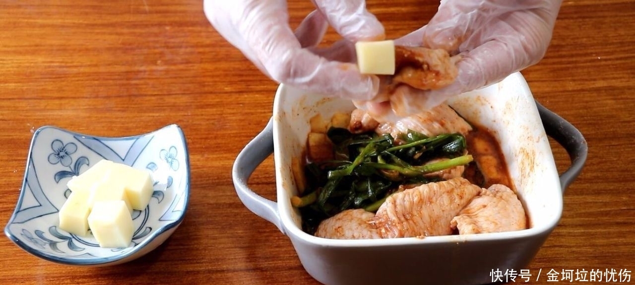 鸡翅|我教你怎么用酱油炒鸡翅。吃东西的时候不需要吐骨头。鸡肉又嫩又多汁