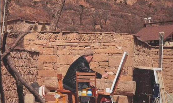 央视|央视主持董浩:曾2次被下病危通知书,现64岁在乡下旧屋吃面条