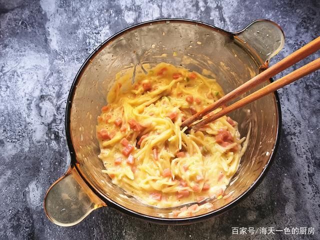  小白|土豆不要炒着吃了，试试这样做，营养又好吃，厨房小白也能学会！