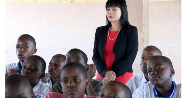  看好|清华女学霸远嫁非洲不被看好 24年后现状令众人佩服