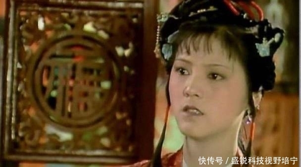 王夫人|宝玉对王夫人的一句称呼,揭开了史湘云在家中的真实身份