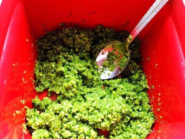  腌制|一到9月很多人采摘它，腌制一坛够吃半年，香味扑鼻南北方都爱吃