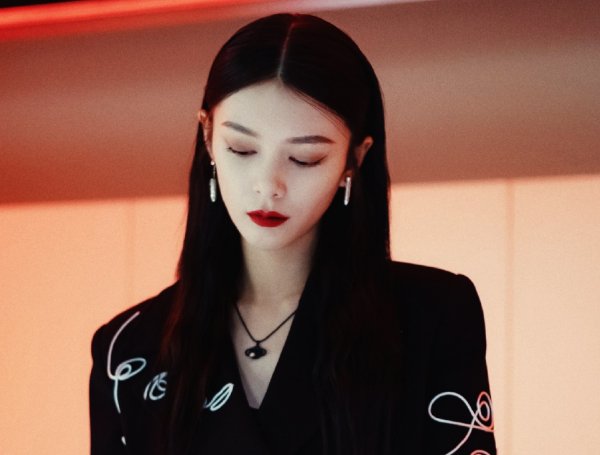  发新|火箭少女解散后现状：孟美岐当导师，傅菁发新歌，徐梦洁厉害了