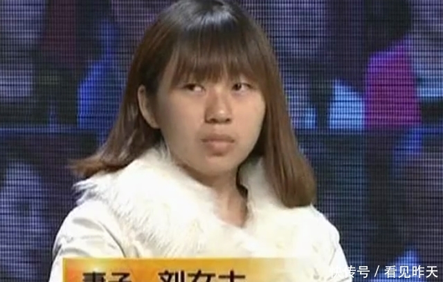  闪婚|商场逛街结缘的夫妻，闪婚半年，妻子就发现了丈夫的秘密