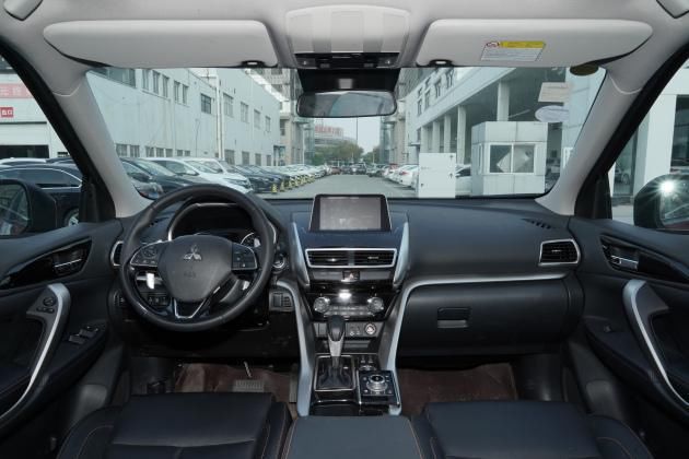 RAV4|奕歌远超RAV4荣放!指导价18万元,还有HUD抬头数字显示、自适应巡航