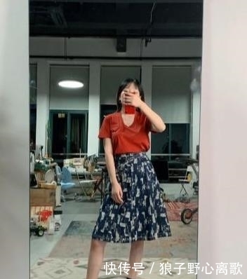  校服|毕业季穿衣指南｜没了校服还会穿衣么？重启你的穿搭“修炼”之路