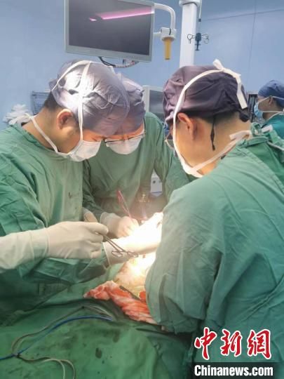 上海专家“抽丝剥茧” 在胆汁中发现癌细胞  罕见胆管肿瘤患者终获救