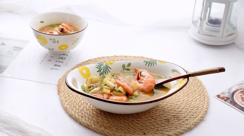  讨喜|最多十分钟上桌的讨喜菜，一种海鲜一种蔬菜同炖，吃一回想下回