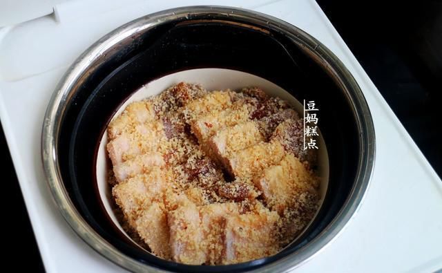 肥肉|五花肉最简单的吃法,一拌一蒸,香而不腻,孩子抢着吃