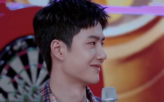  王一博|赵丽颖被问王一博有没有请过客，听到她的回答，好像明白了什么