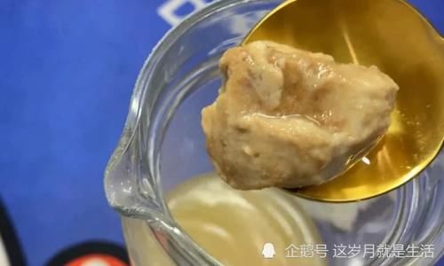 分钟|压缩饼干为啥一块“就管饱”？放锅里煮30分钟后，不敢相信自己眼睛