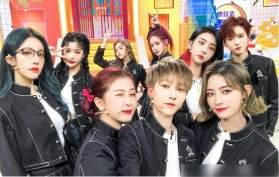  感觉|综艺《非日常派对》，棠姐属于有风险的综艺感，因为她太敢说了