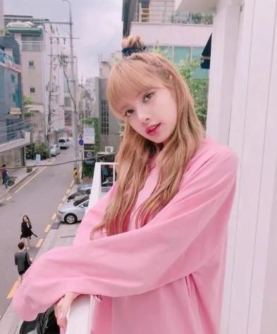  显脸|披肩发已经不流行了，今年这3种发型是真火，简单大方显脸小！