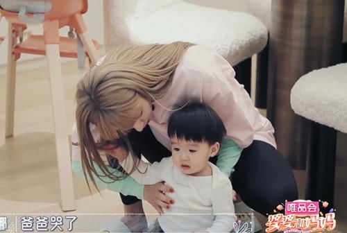  拖鞋|麦迪娜的“笑脸拖鞋”火了，价格不超过10块钱，网友：新潮流！